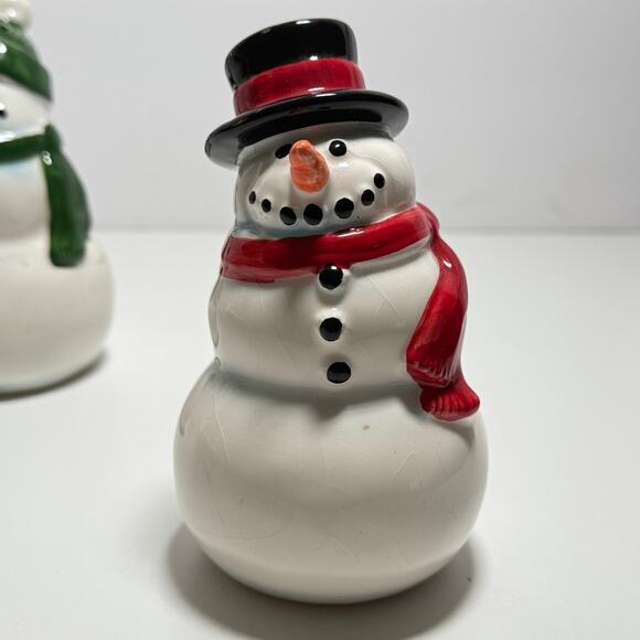 The Snowmen Pair Ceramic Novelty Collectible Salt & Pepper Shakers Original 2006 - Picture 4 of 12